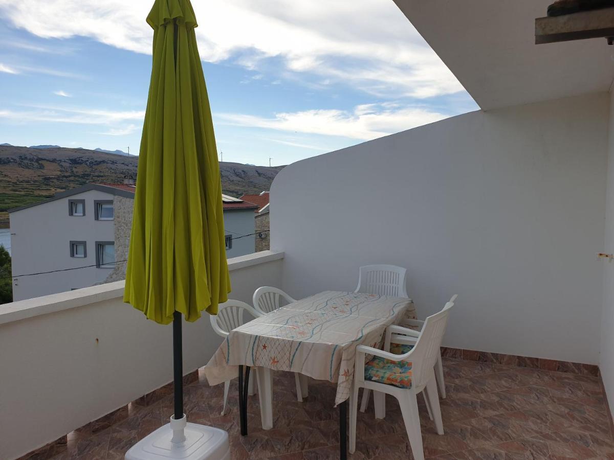 Apartments Hidden Beach Gem Pag Town Exterior photo