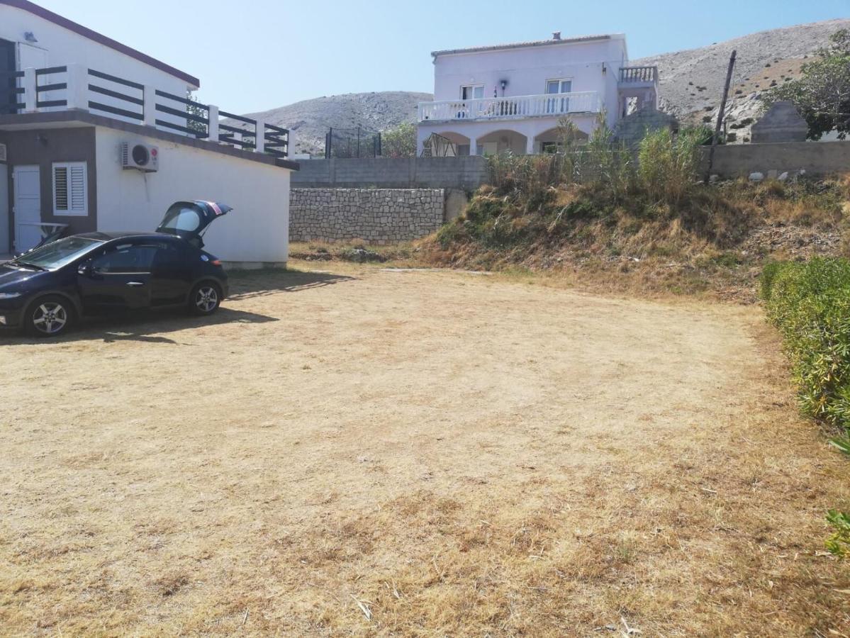 Apartments Hidden Beach Gem Pag Town Exterior photo